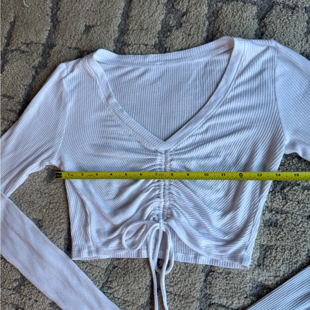 ALO Yoga White Ruched Long Sleeve Crop Top